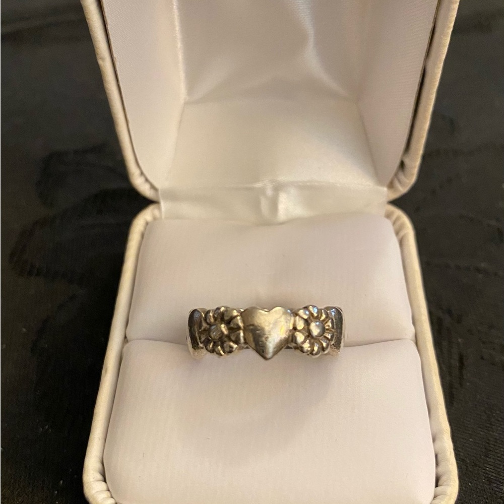 Vintage Sterling Silver Eternity Heart And Flower Ring Size 7